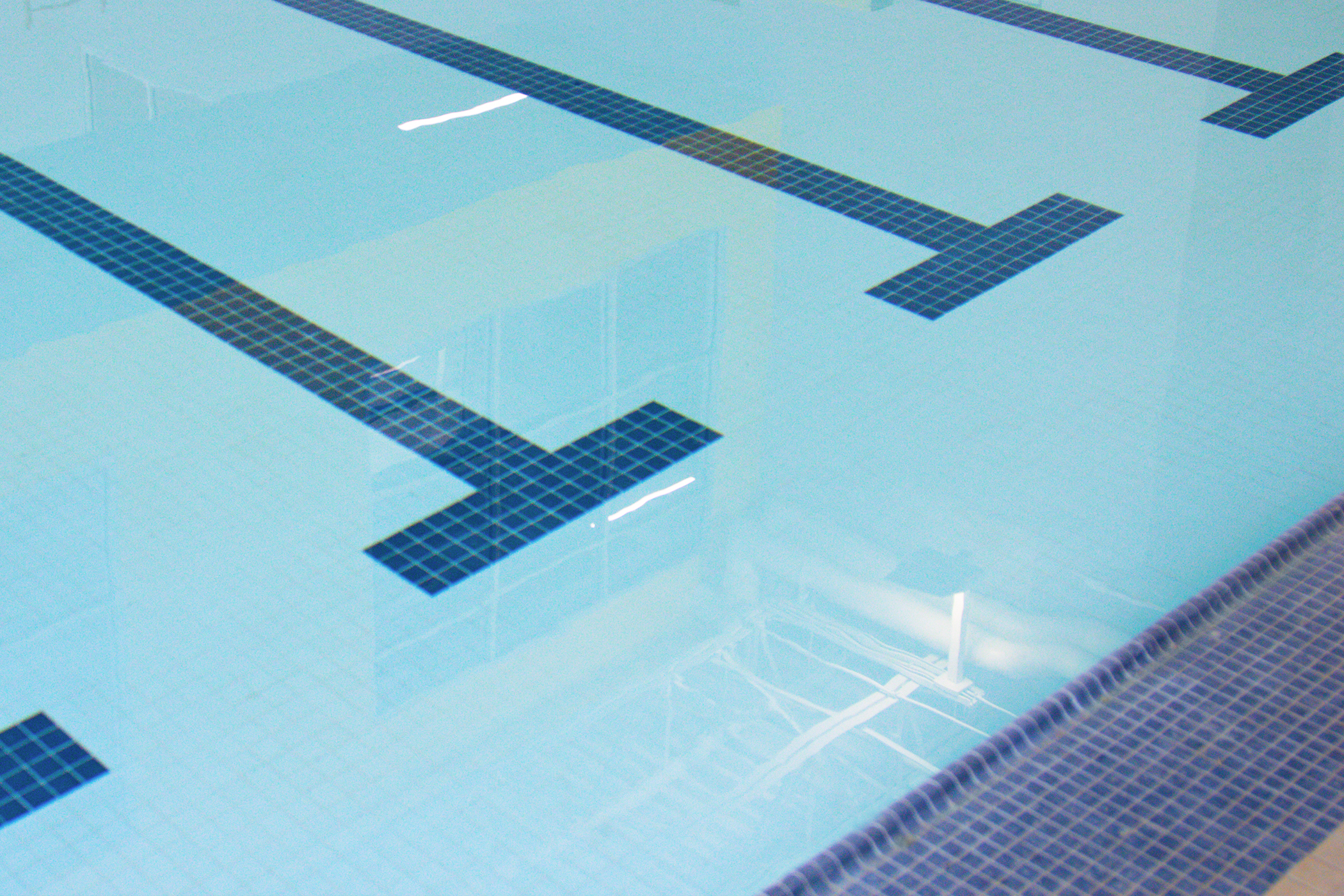 Side of the pool, with underwater lines visible